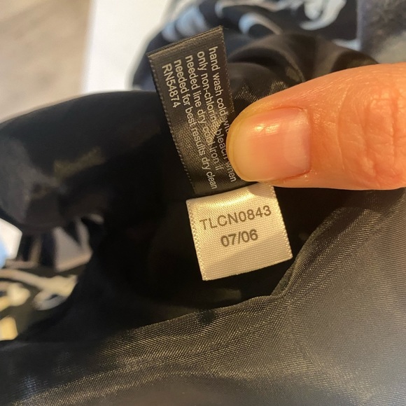 NEW WITH TAGS THE LIMITED FLORAL DRESS WOMANS black / white Blue SIZE 12 - Picture 10 of 10